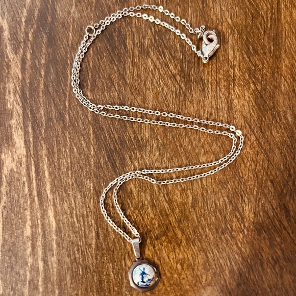 Vintage Dutch Windmill Necklace. - Picture 1 of 4